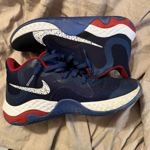 Nike Renew Elevate basketball sneakers